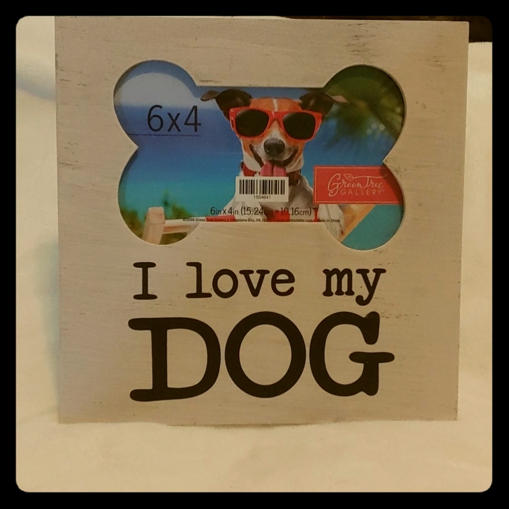 Final SaleCut 6x4 wooden picture frame  Never used